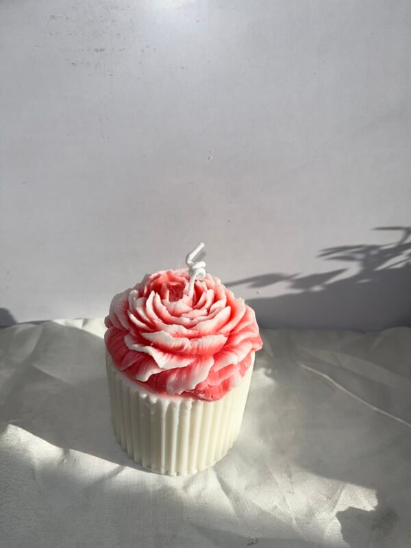rose-petal-candle